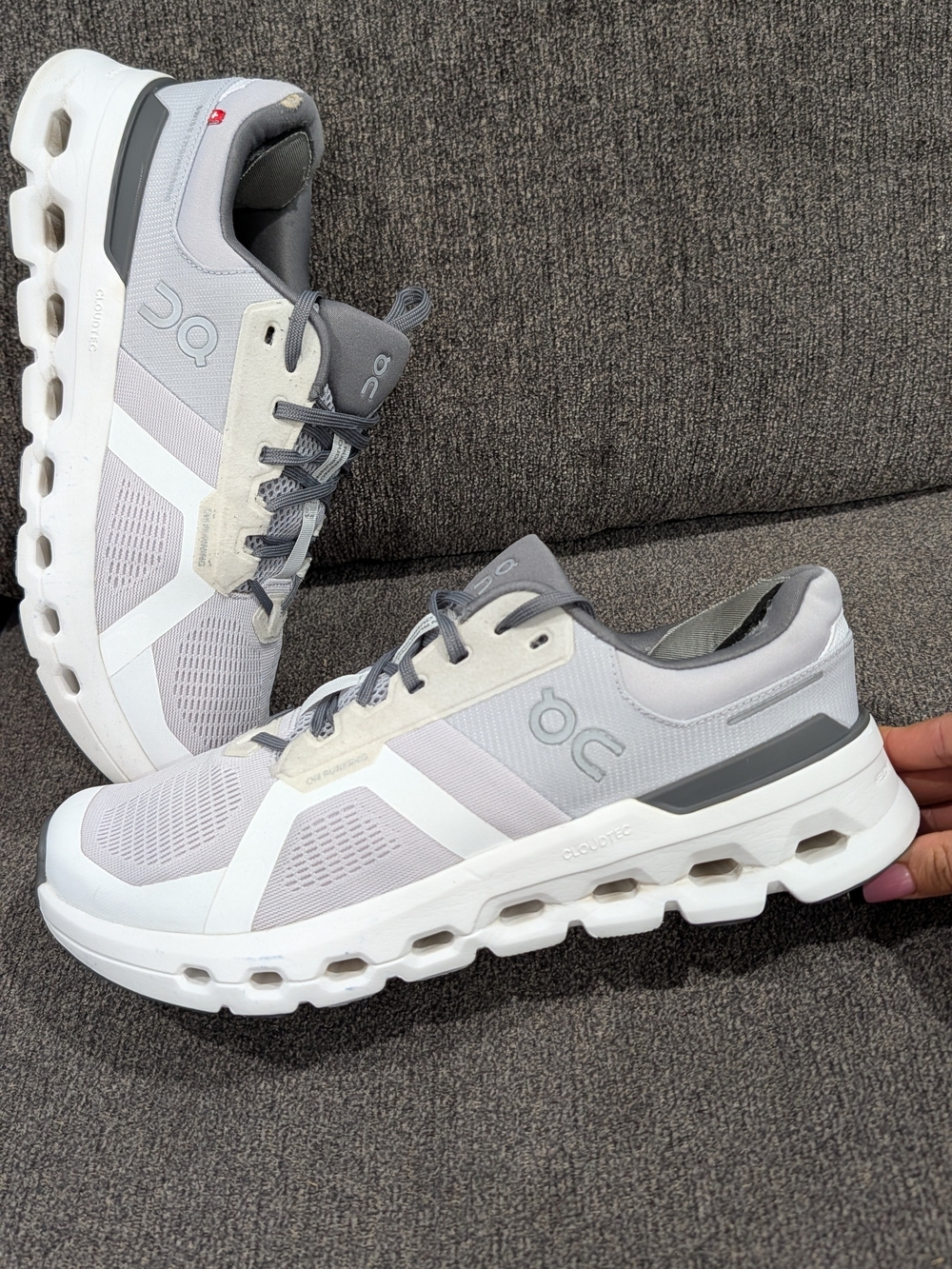 On Running Cloudswift Men's Running Shoes — Light Gray/White